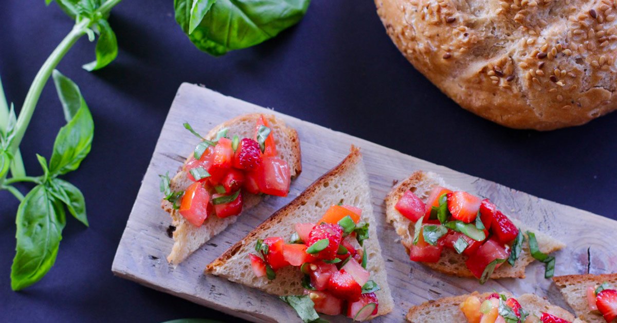 Bruschetta aux fraises