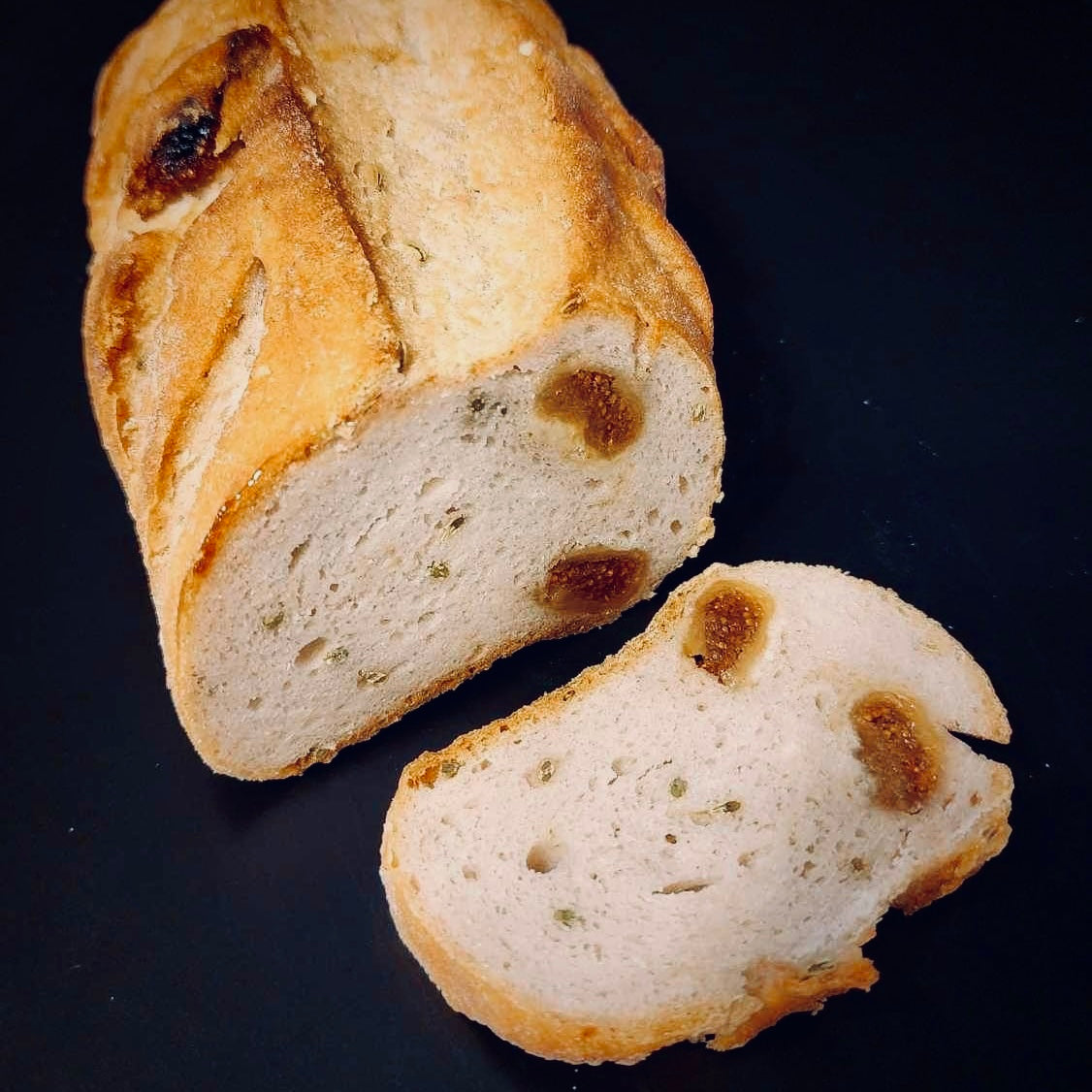 Pain figues et fenouil - Boulangerie Citron Confit